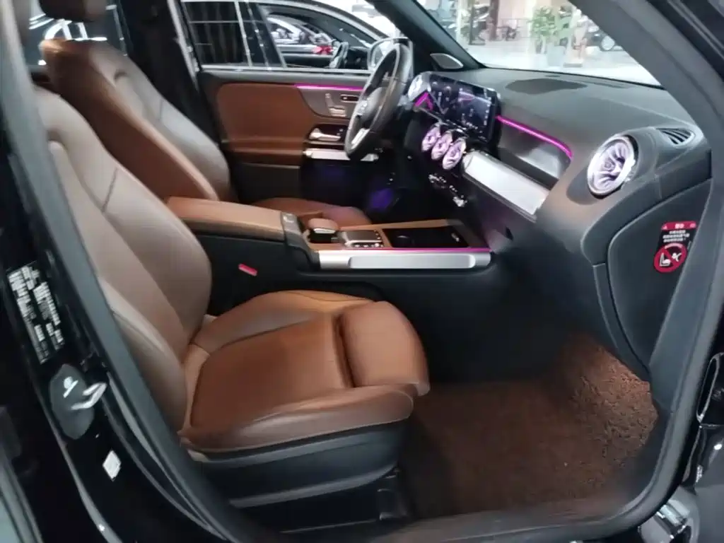 Mercedes-Benz GLB — миниатюра 25