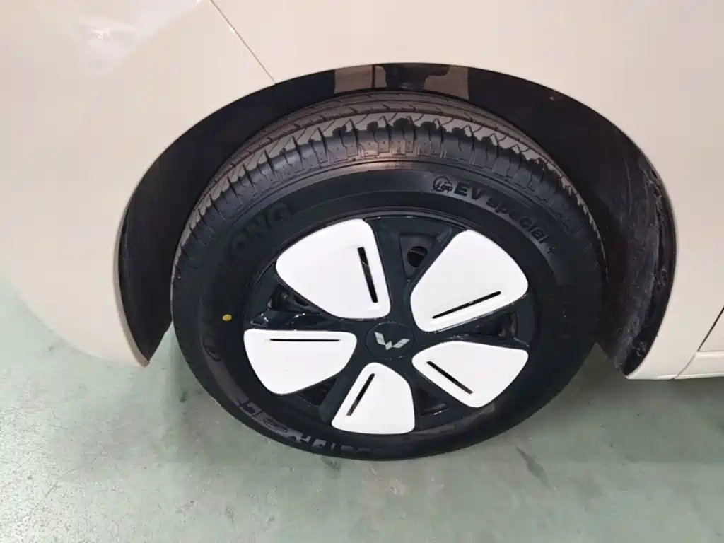 Wuling MINIEV — миниатюра 23