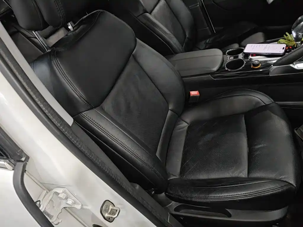Peugeot 3008 — миниатюра 25