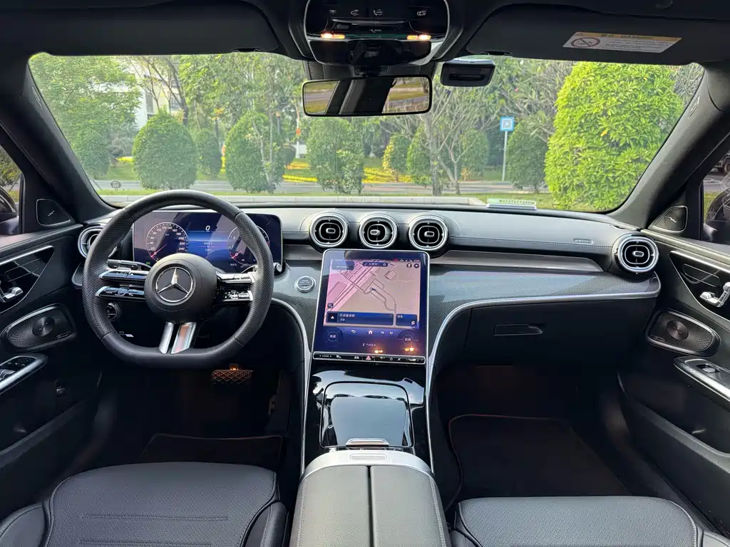 Mercedes-Benz C-Class — миниатюра 6