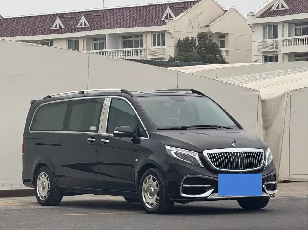 Mercedes-Benz Vito 2021 2.0T 7 мест