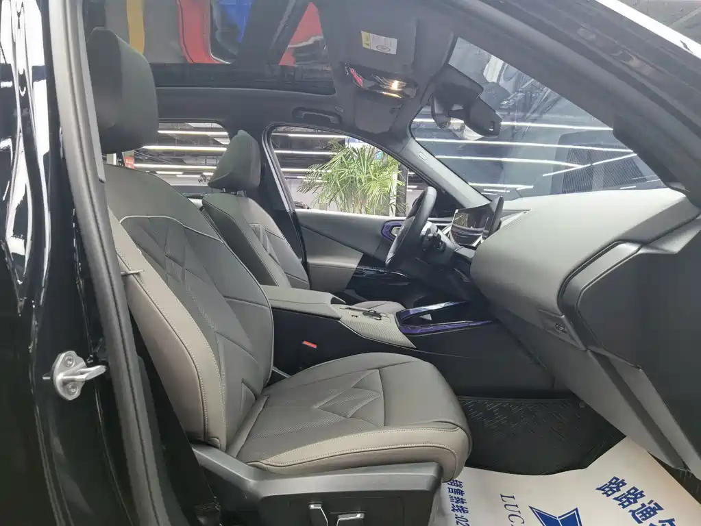 BMW X3 — миниатюра 8