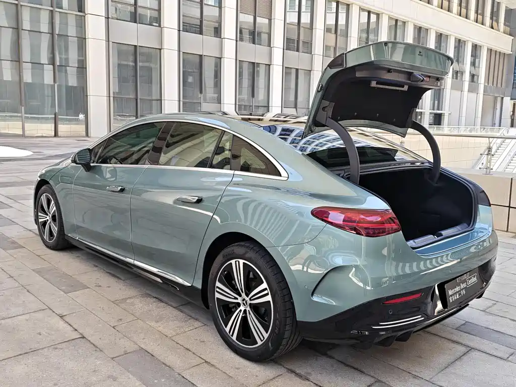 Mercedes-Benz EQE 2026 500 4MATIC