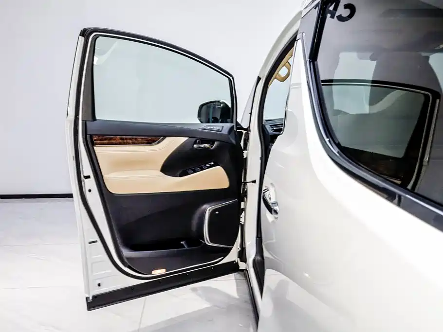 Toyota Alphard 2021 2.5L Luxury