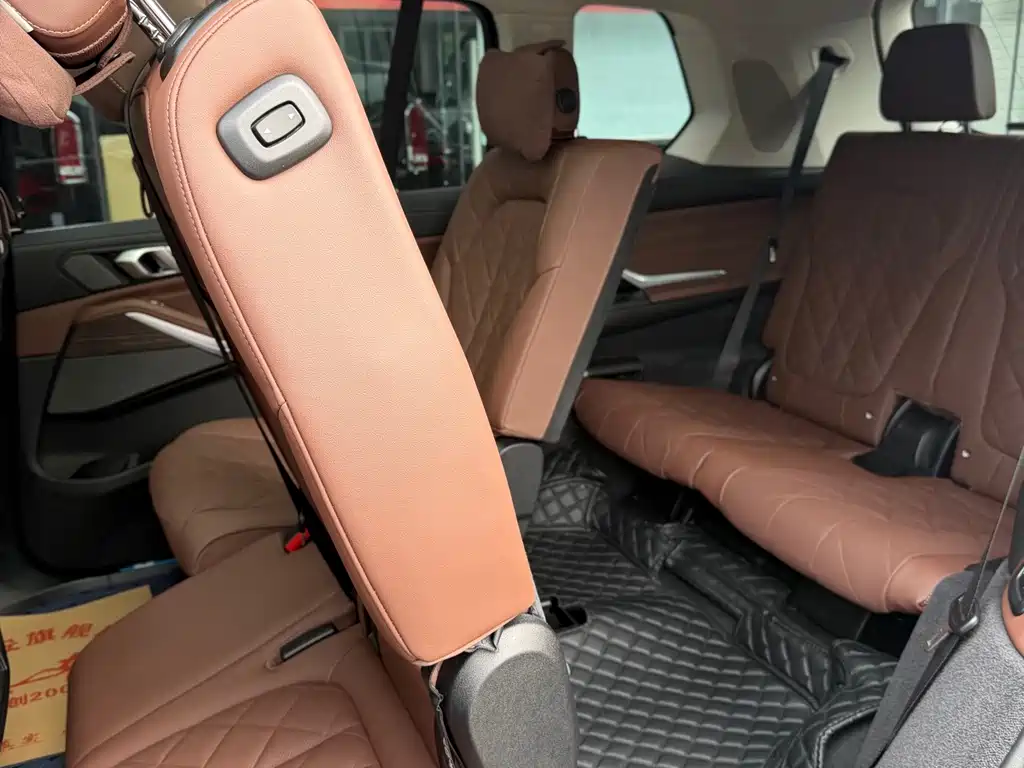 BMW X7 — миниатюра 16