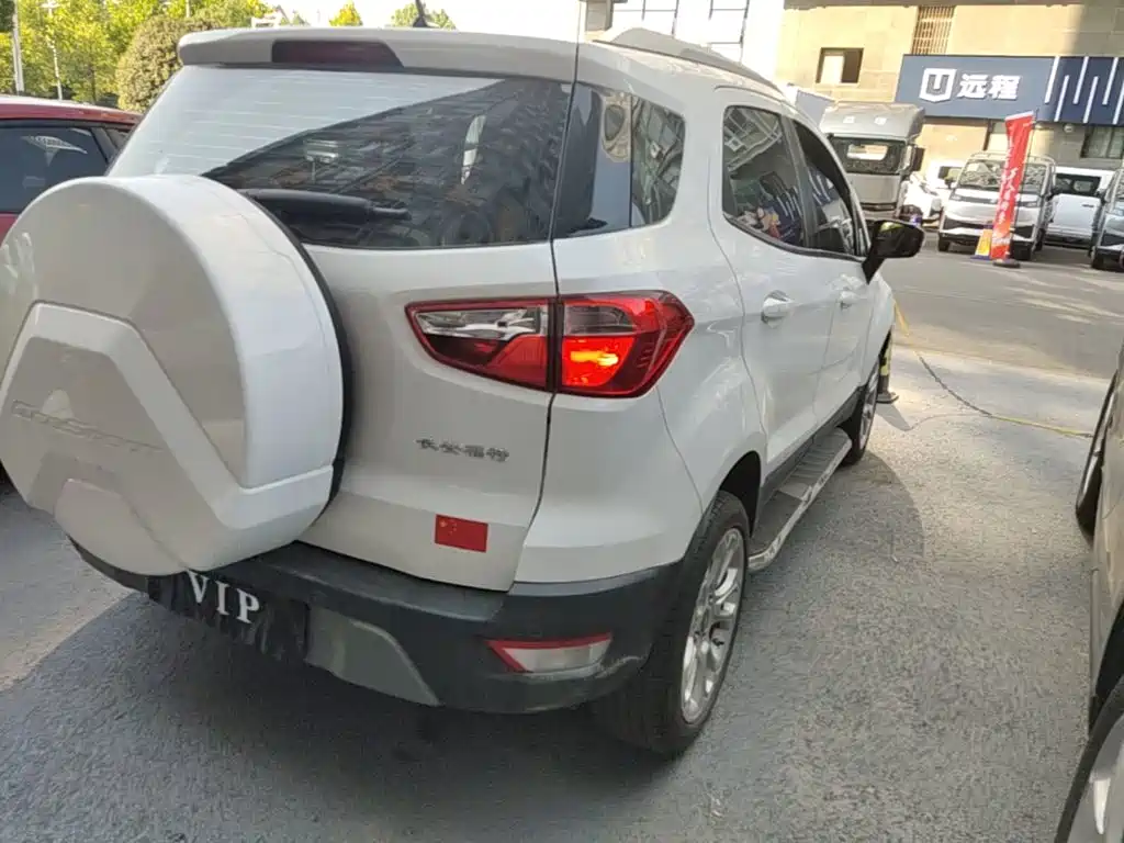 Ford Ecosport — миниатюра 8