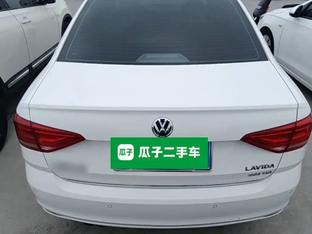 Volkswagen Lavida — миниатюра 6