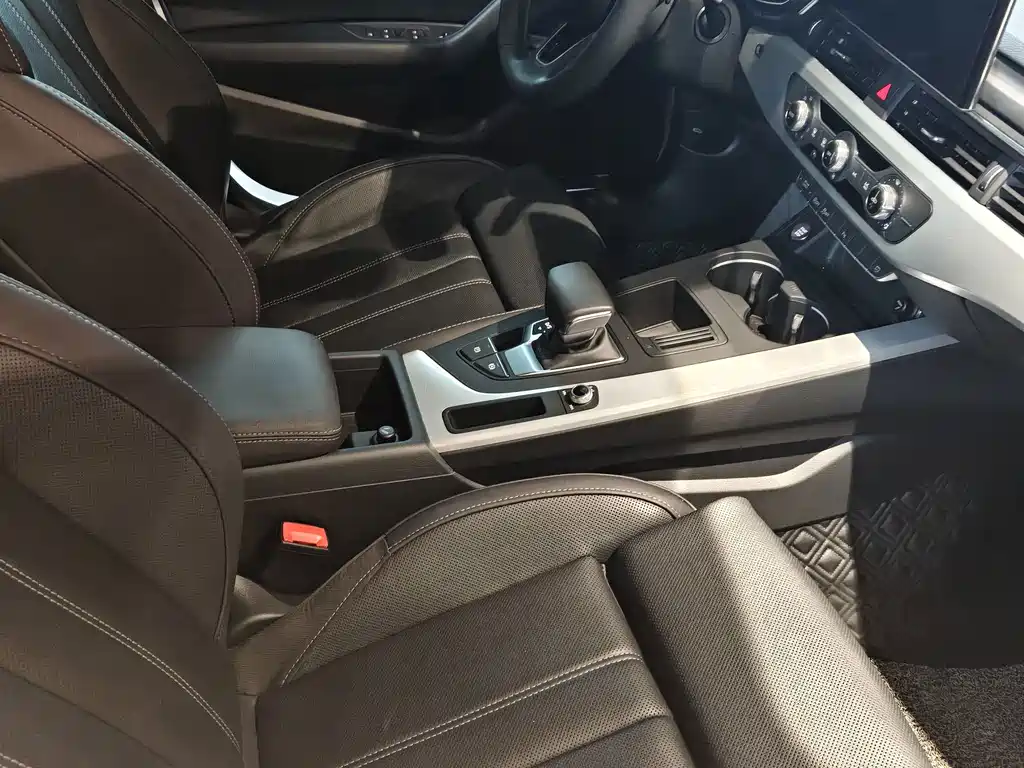 Audi A4L — миниатюра 13
