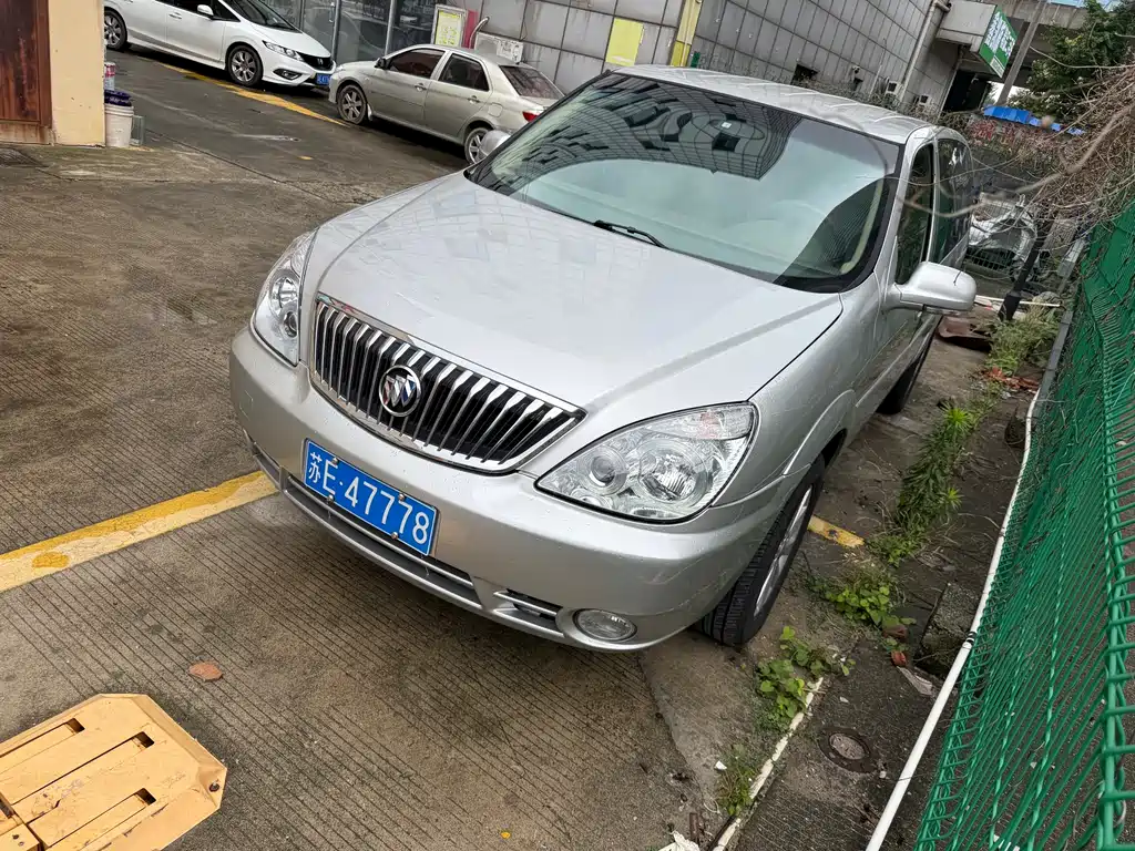 Buick GL8 2014 2.4L
