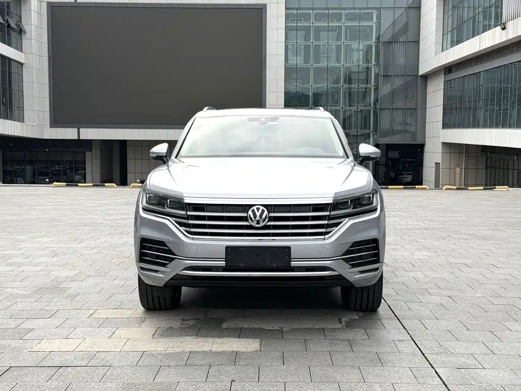 Volkswagen Touareg — миниатюра 2