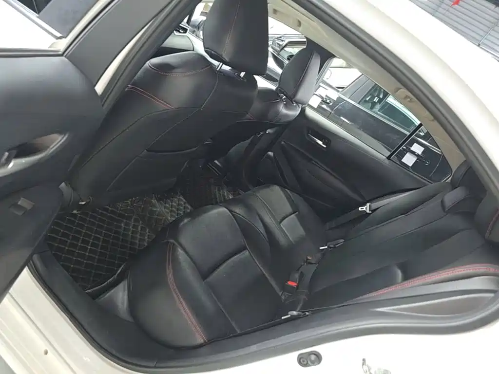 Toyota Corolla — миниатюра 17