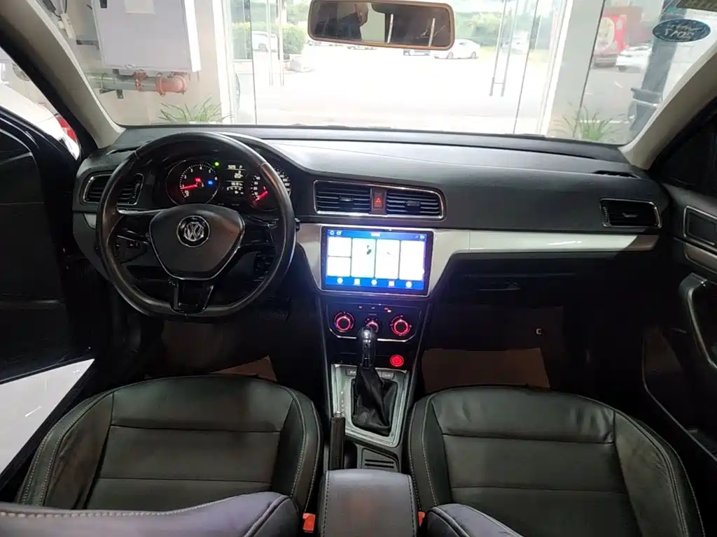 Volkswagen Lavida — миниатюра 10