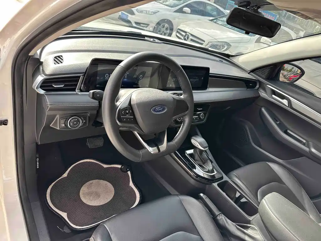 Ford Escort — миниатюра 5