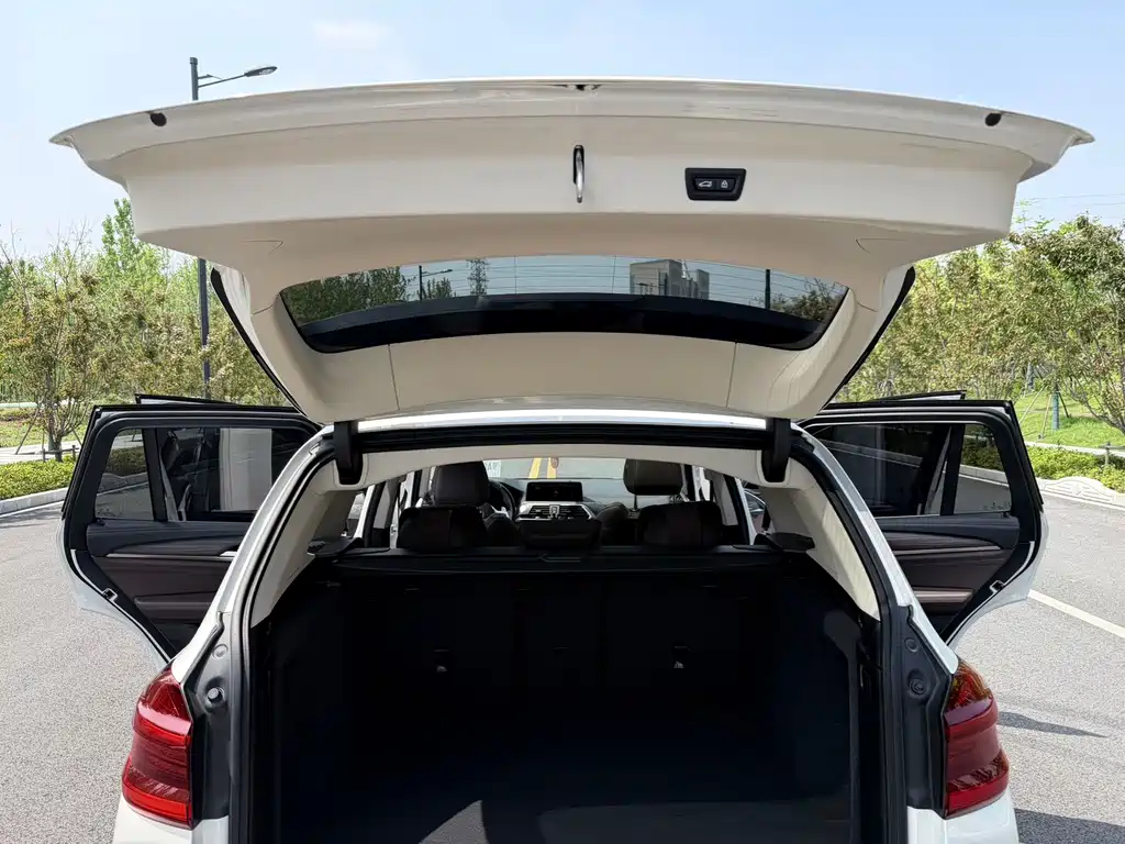 BMW X3 — миниатюра 20