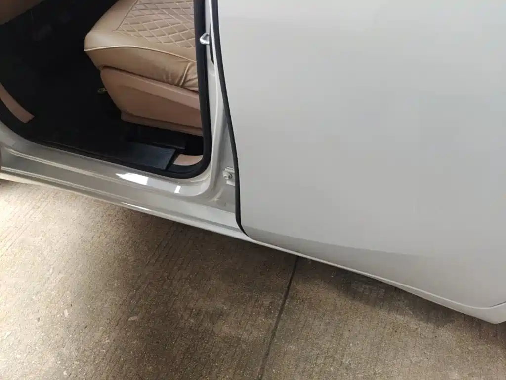 Wuling MINIEV — миниатюра 22