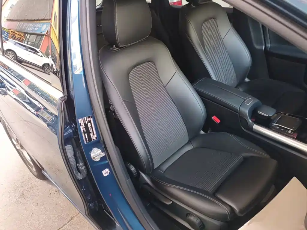 Mercedes-Benz B-Class — миниатюра 25