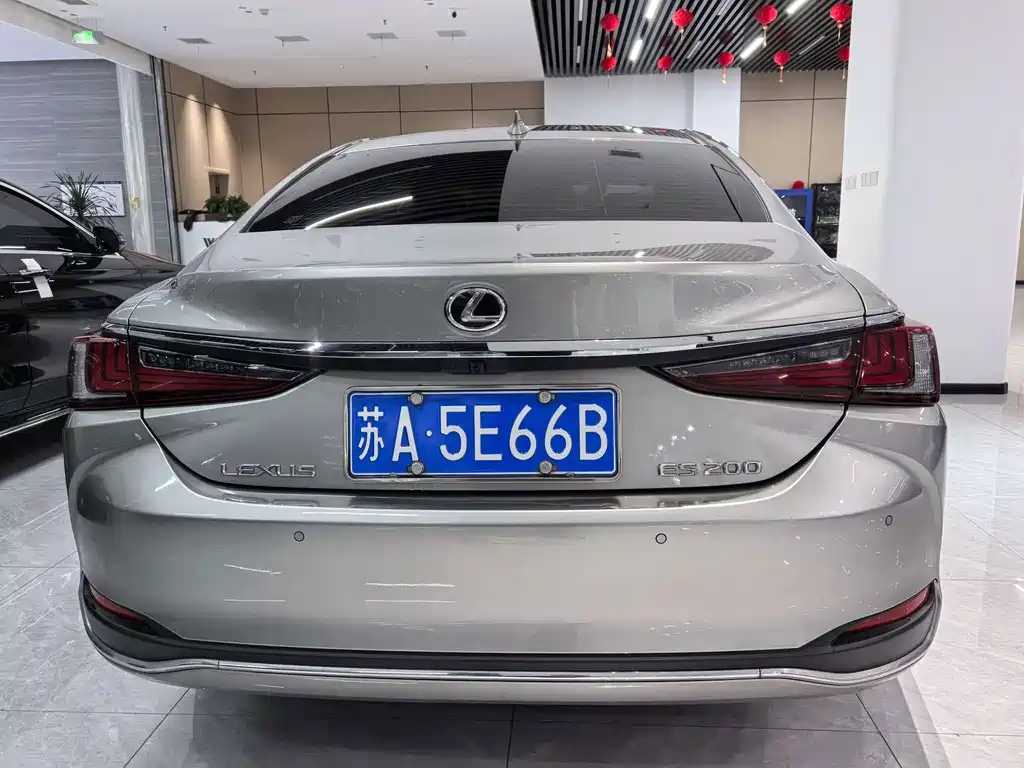 Lexus ES — миниатюра 3