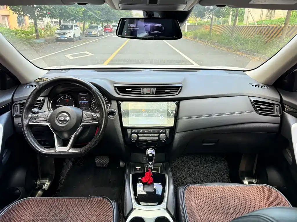 Nissan X-Trail — миниатюра 7
