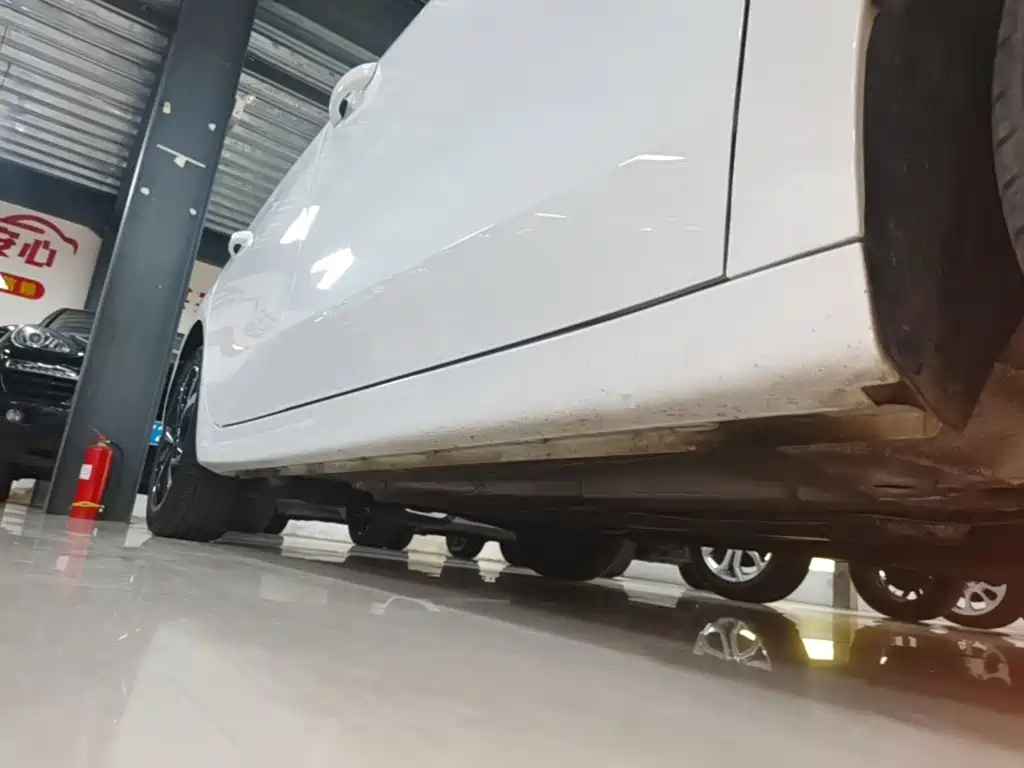 Roewe i5 — миниатюра 21