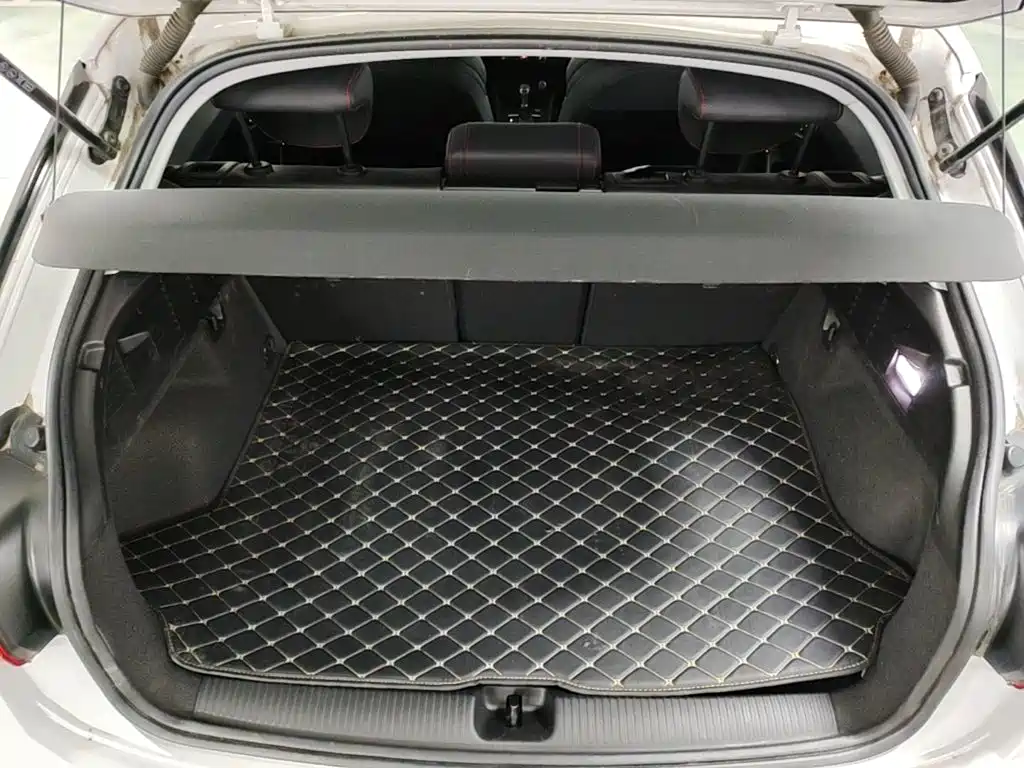 Audi Q2L — миниатюра 19