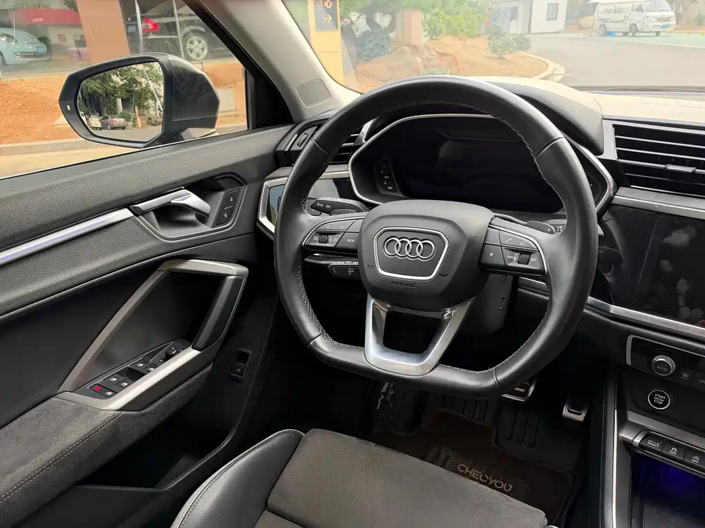 Audi Q3 — миниатюра 6