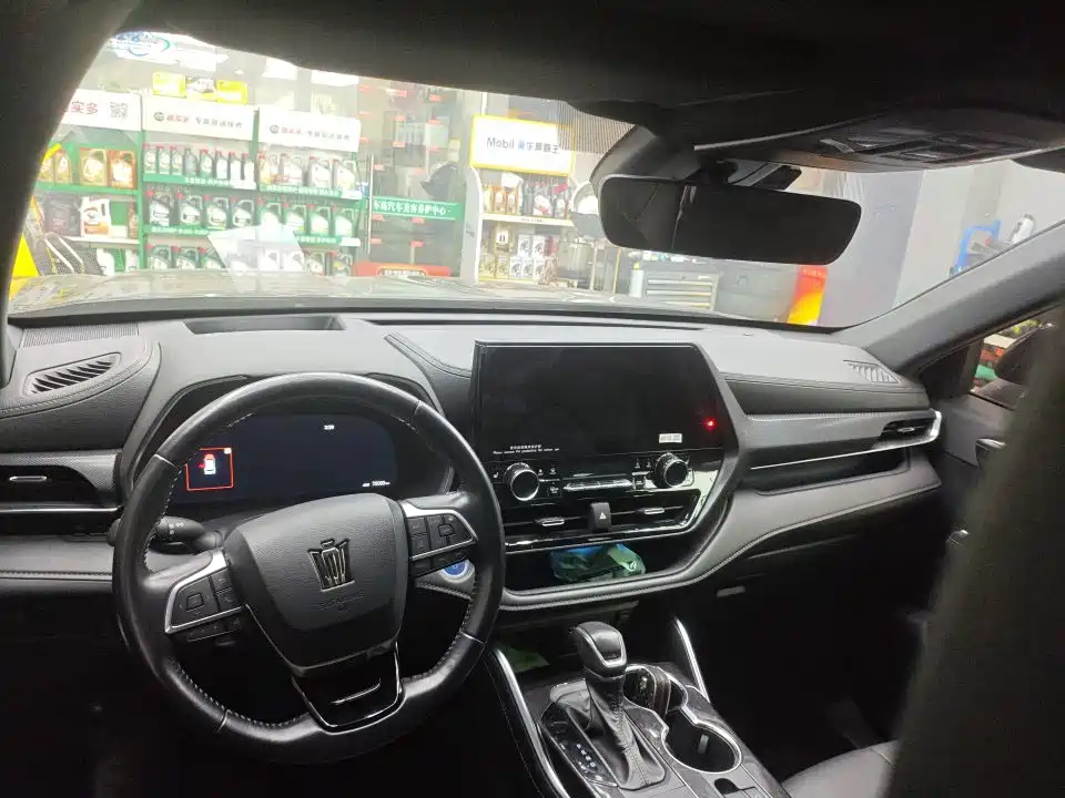 Toyota Crown Kluger — миниатюра 7
