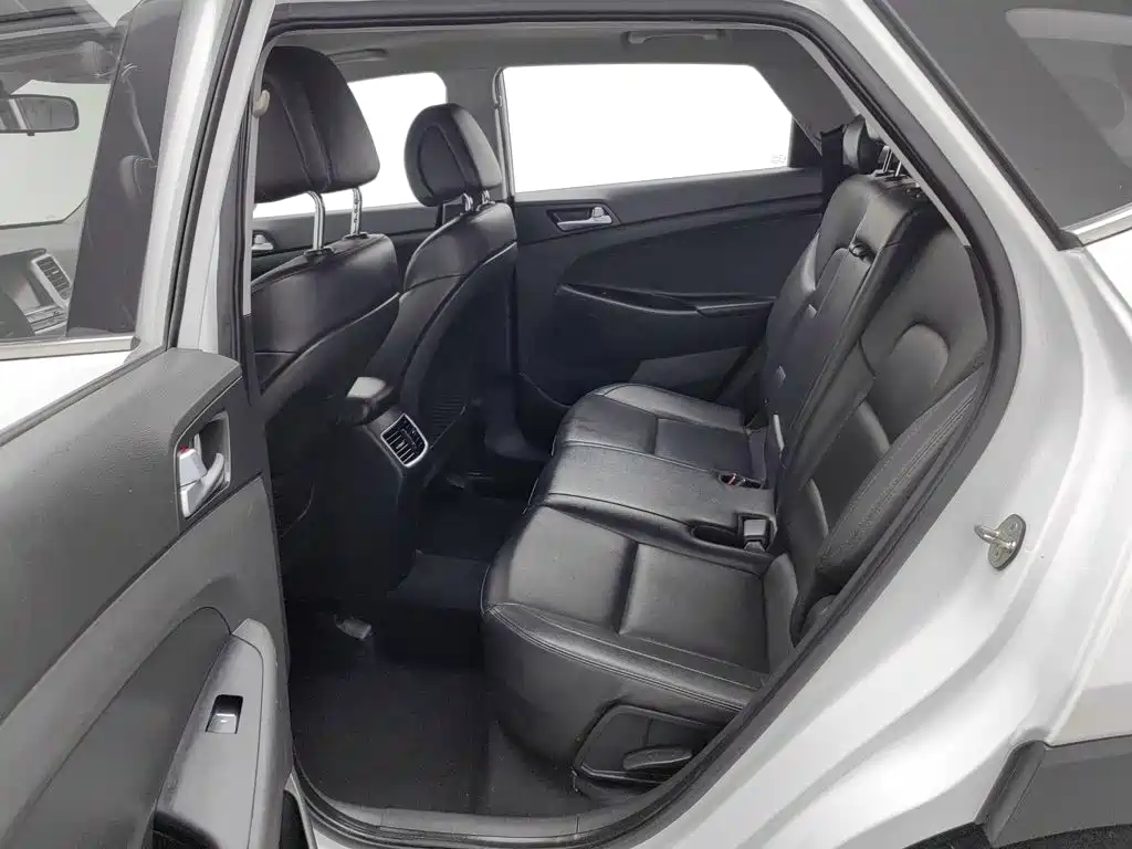Hyundai Tucson — миниатюра 15