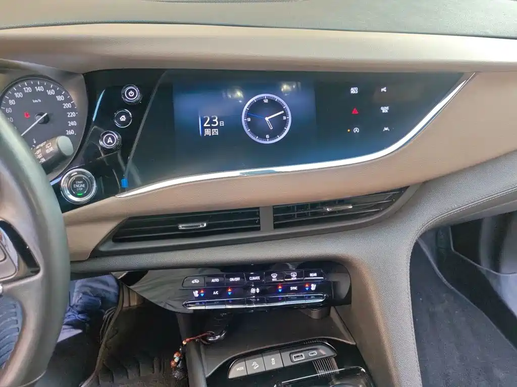Buick Enclave — миниатюра 6