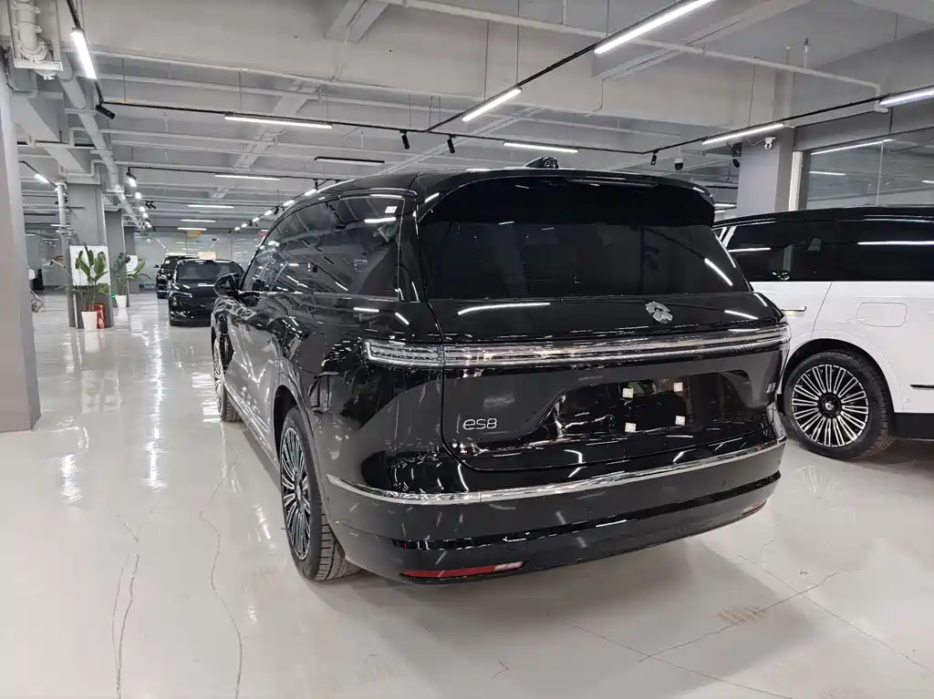 NIO ES8 2026 мест Executive Luxury