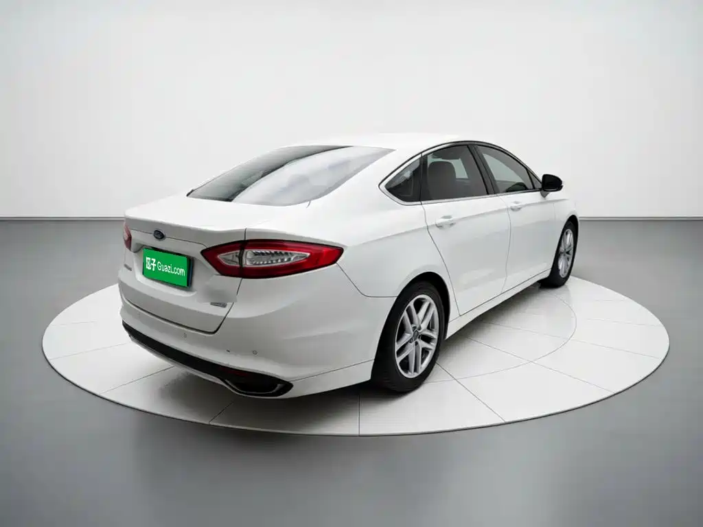 Ford Mondeo — миниатюра 6