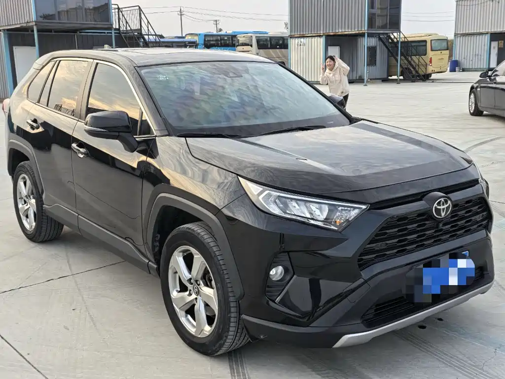 TOYOTA RAV4 RONGFANG