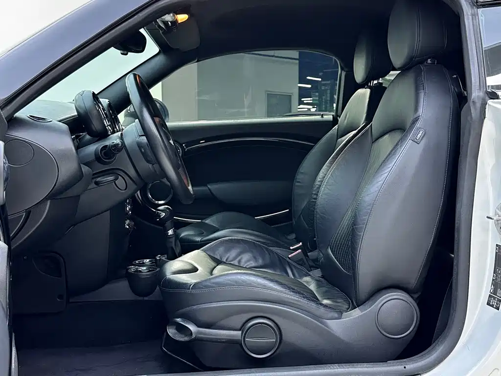 Mini Coupe 2012 1.6L COOPER
