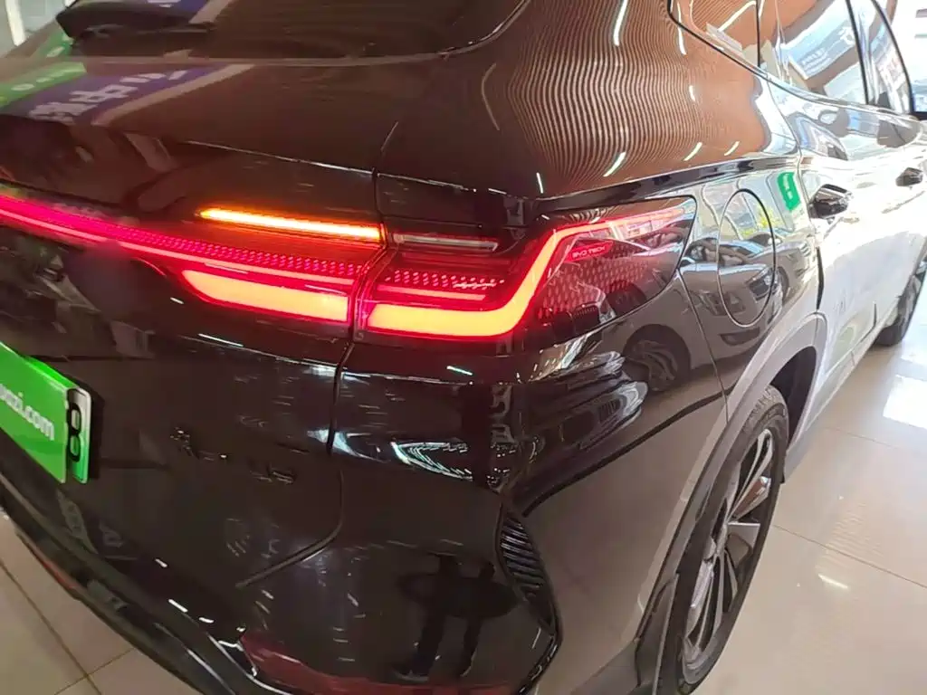 BYD PLUS New Energy — миниатюра 8