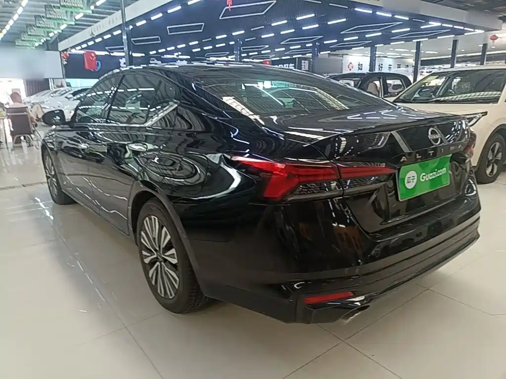 Nissan Teana — миниатюра 5