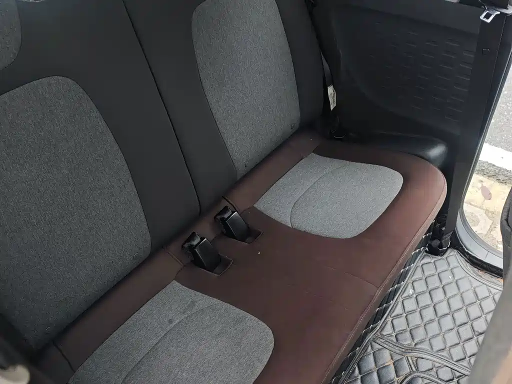 Wuling MINIEV — миниатюра 12