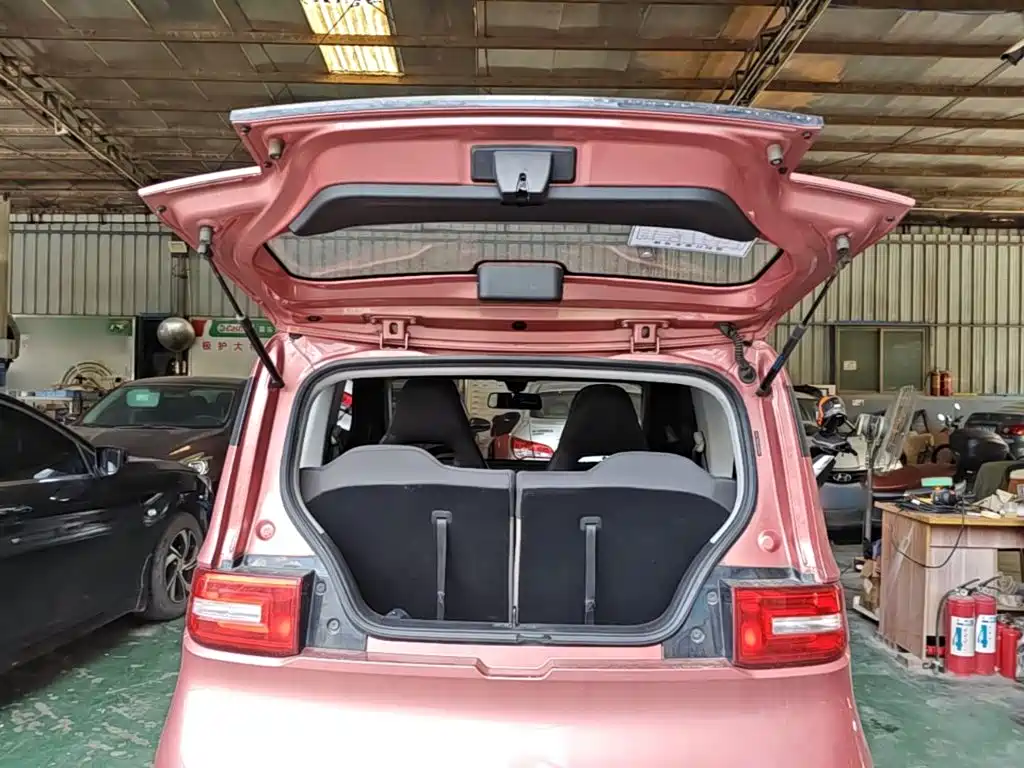 Wuling MINIEV — миниатюра 19