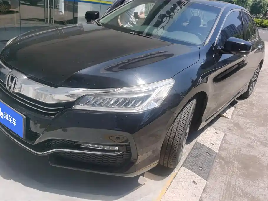 Купить Honda Accord