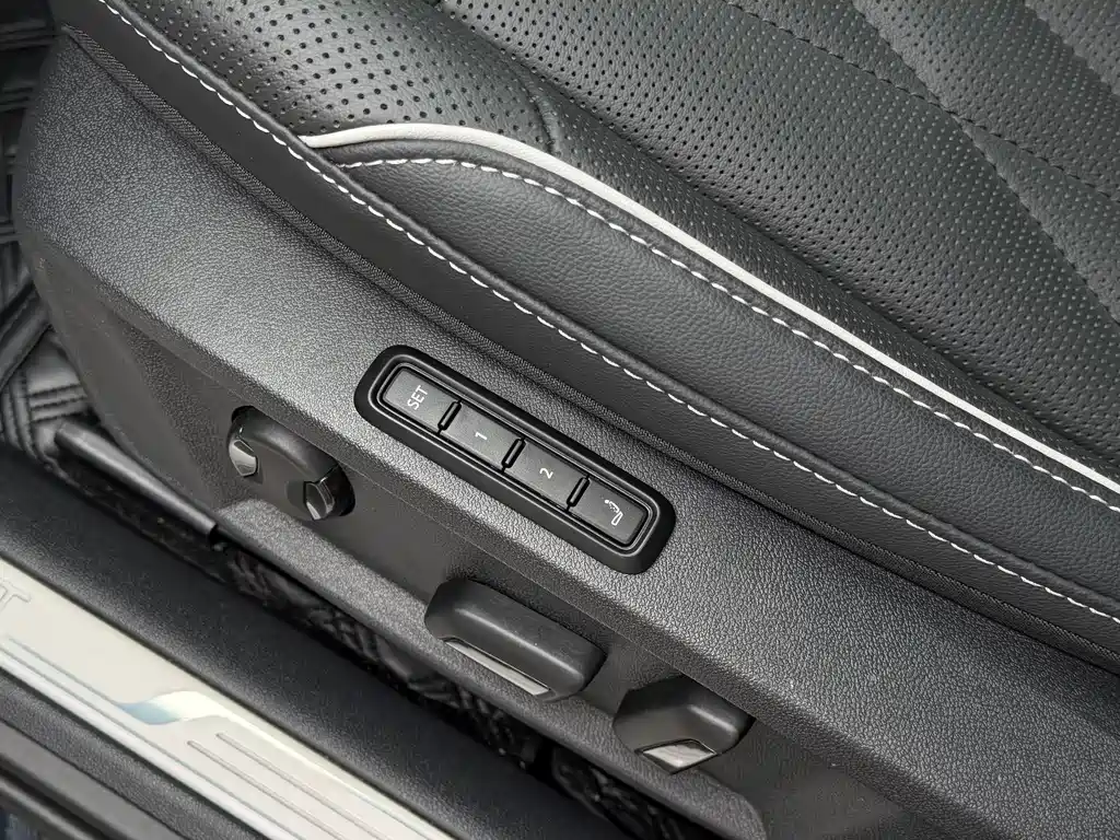 Volkswagen Passat — миниатюра 10