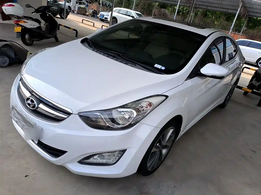 Hyundai Elantra Langdong 2015
