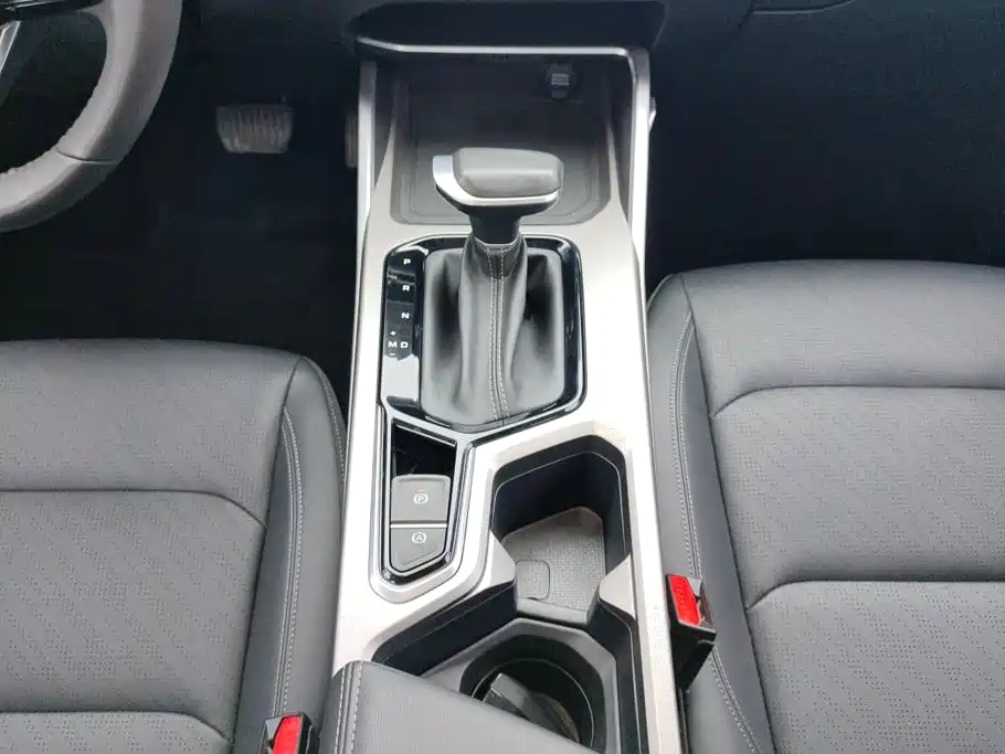 Geely Emgrand — миниатюра 16