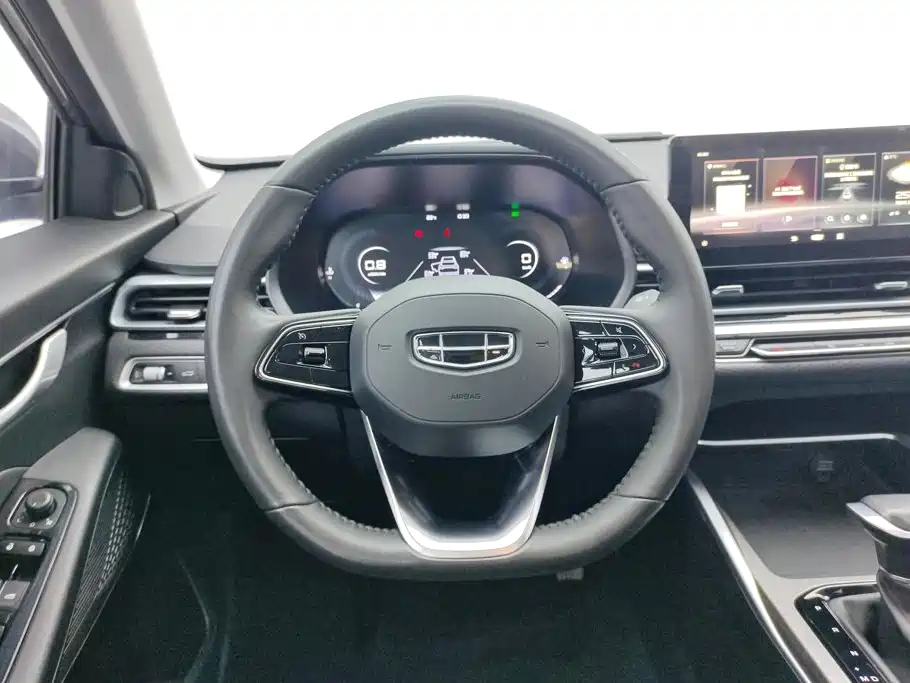 Geely Emgrand — миниатюра 15