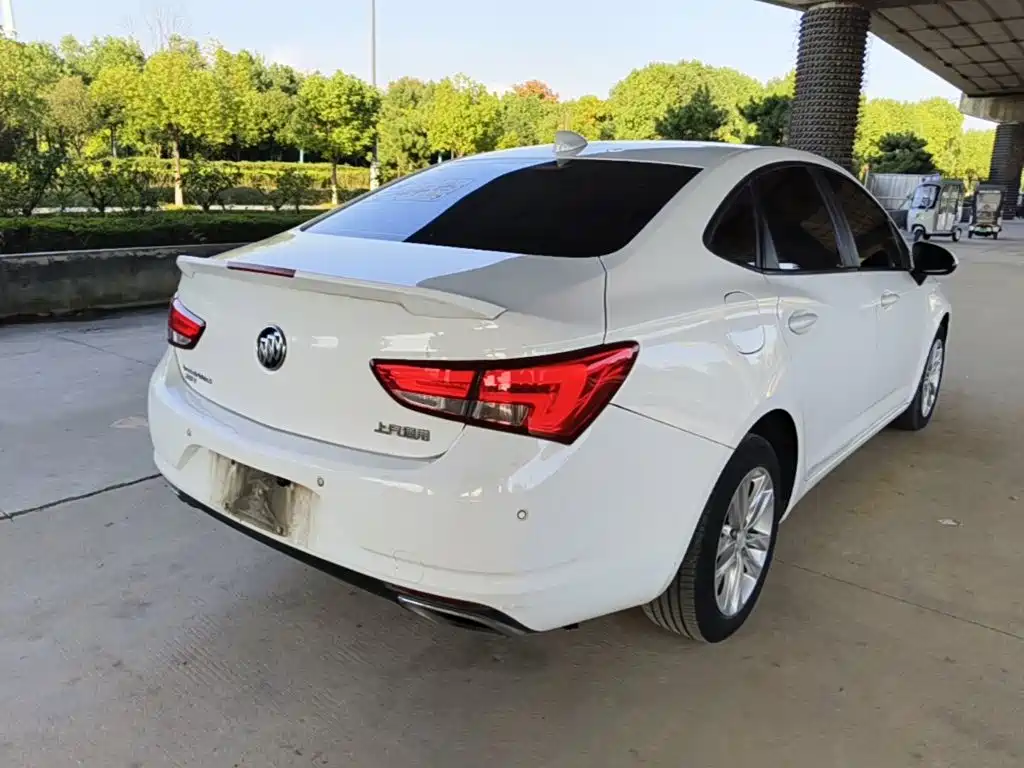 Buick Verano — миниатюра 7