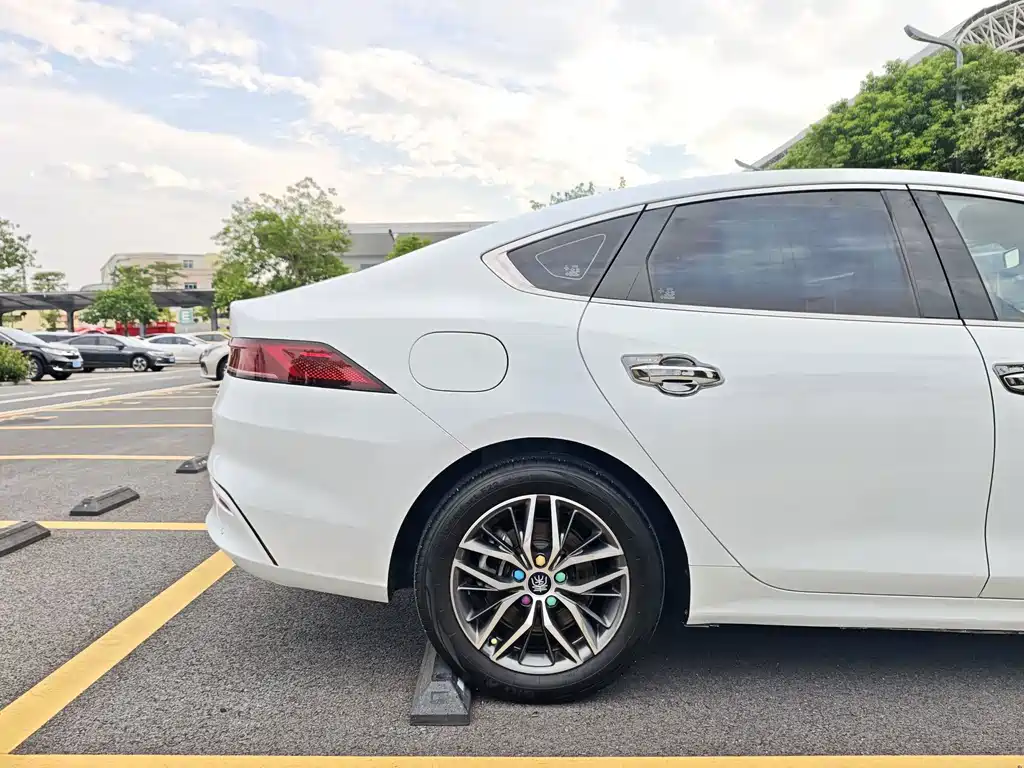 BYD Qin PLUS — миниатюра 21