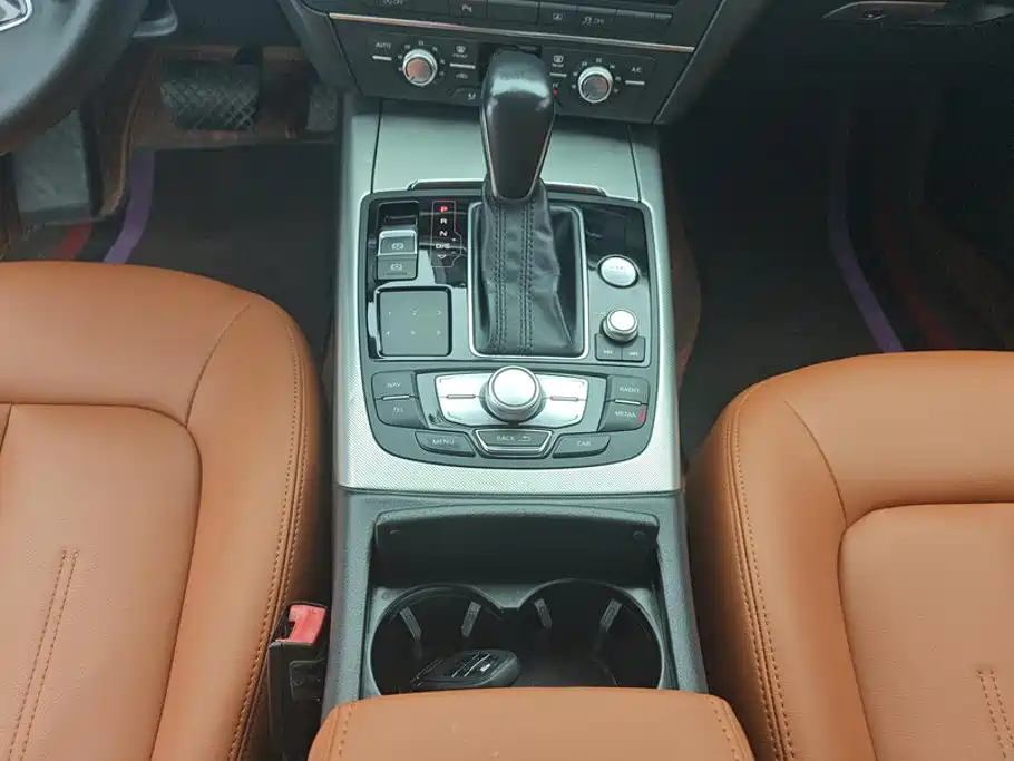 Audi A6L — миниатюра 16