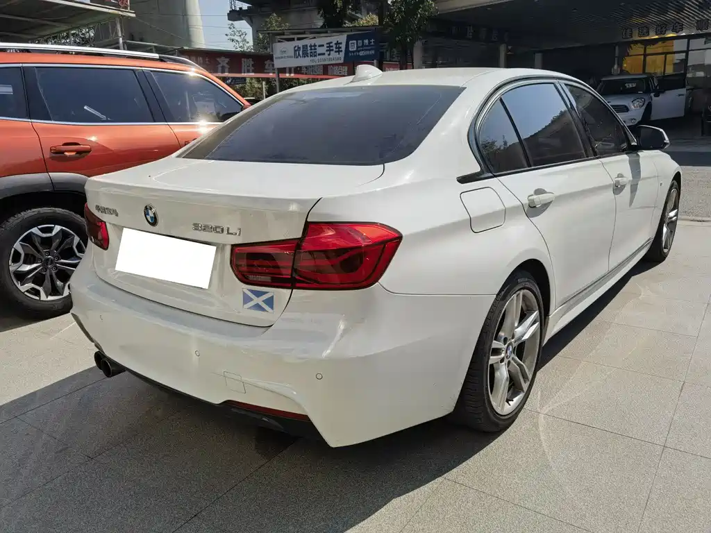 BMW 3 Series — миниатюра 4