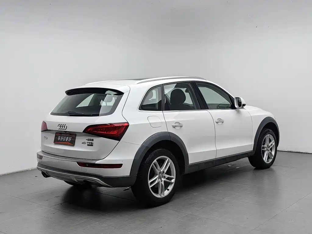 Audi Q5 — миниатюра 2