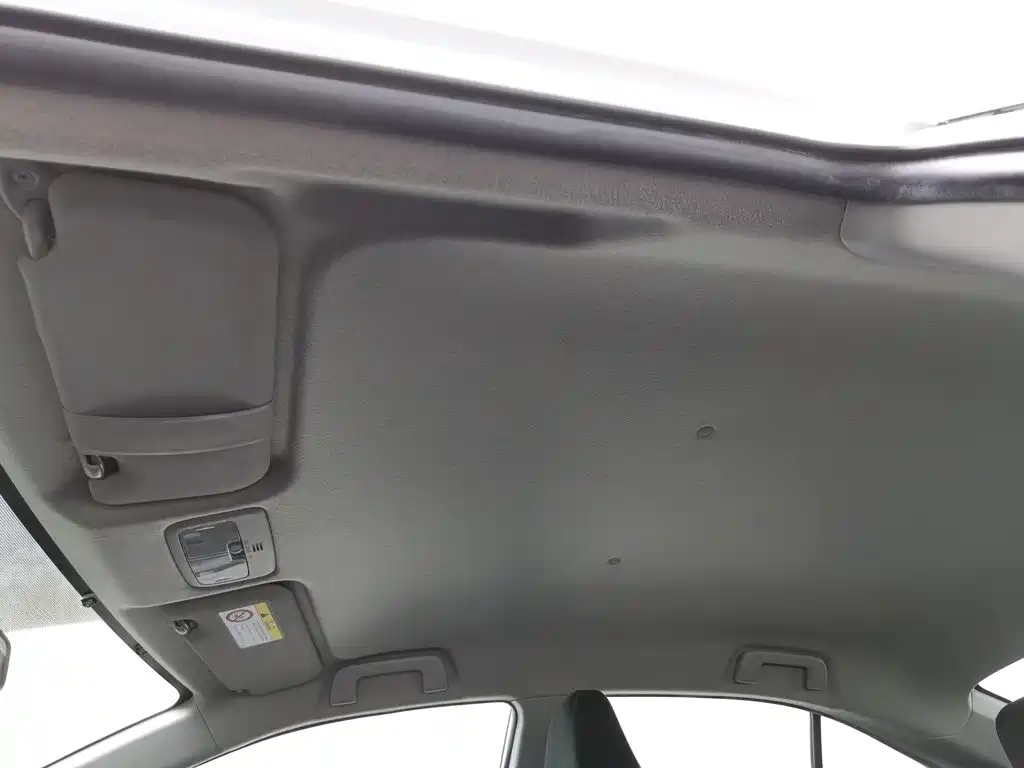 Toyota Yaris L — миниатюра 14