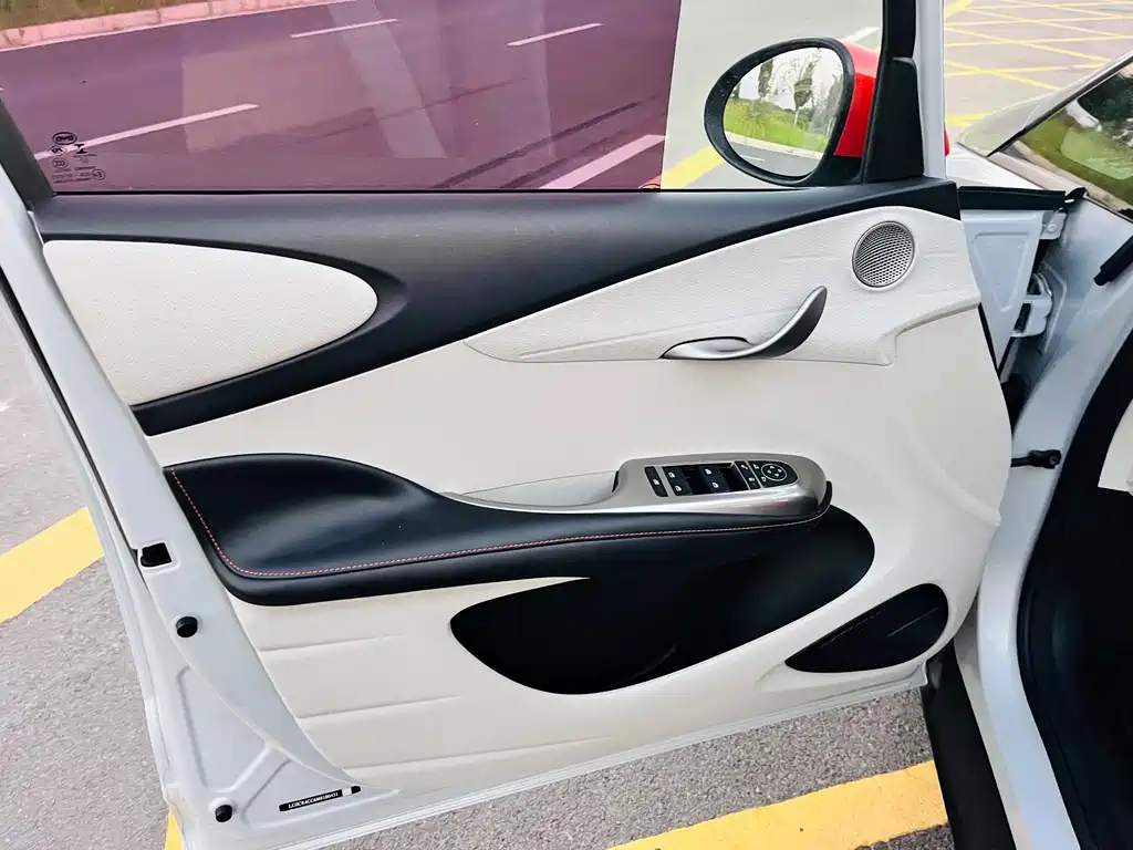 BYD Dolphin — миниатюра 12