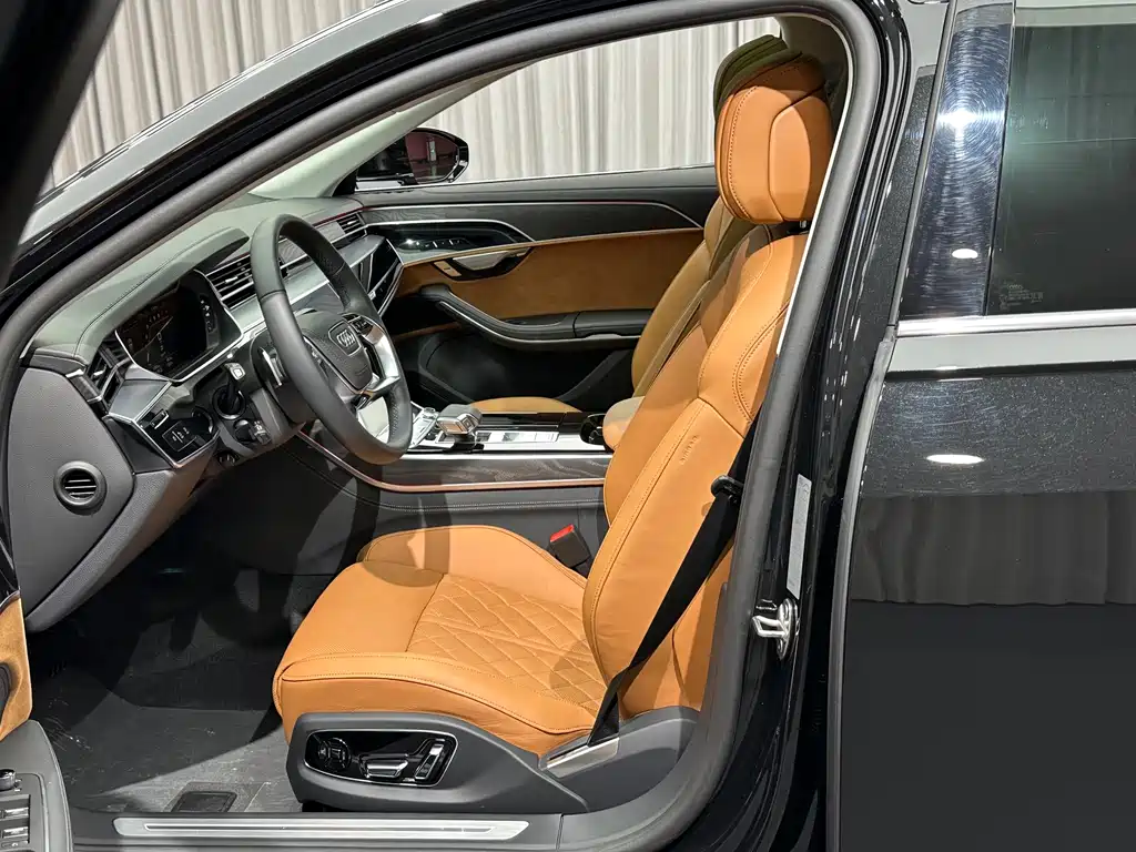 Audi A8 — миниатюра 6