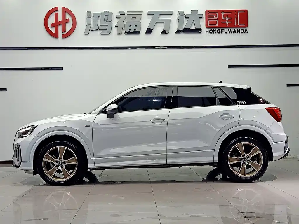 Audi Q2L — миниатюра 7